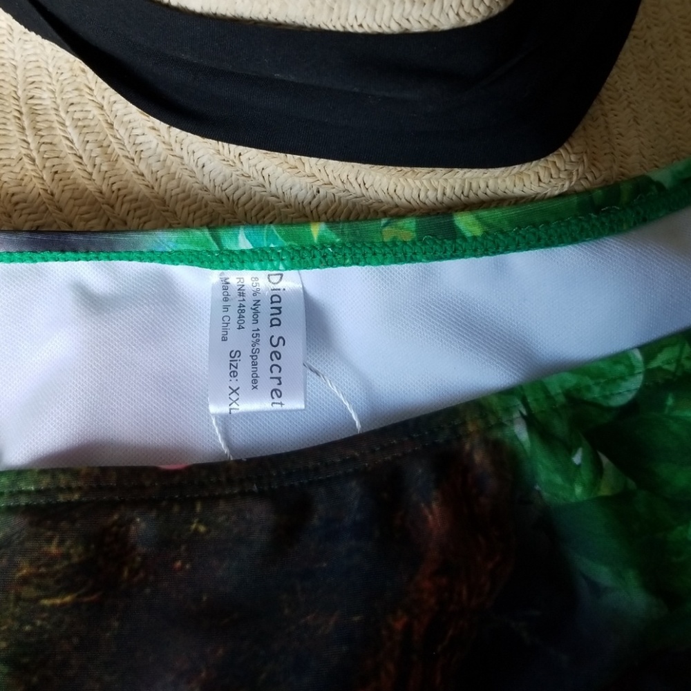 Bikini Set - Picture 6 of 8